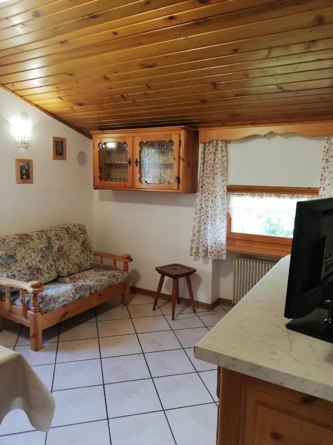 Appartement Césa de Conesél à Colle Santa Lucia Extérieur photo